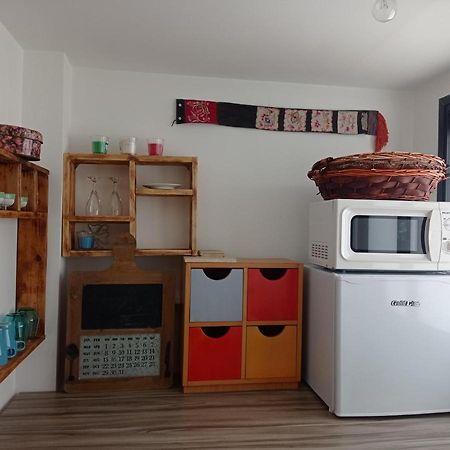 New! Great Location! Vibrant Downtown, Talpiot Market, Flea Market, Carmel Beach, Close To Everywhere Leilighet Haifa Eksteriør bilde