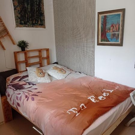New! Great Location! Vibrant Downtown, Talpiot Market, Flea Market, Carmel Beach, Close To Everywhere Leilighet Haifa Eksteriør bilde
